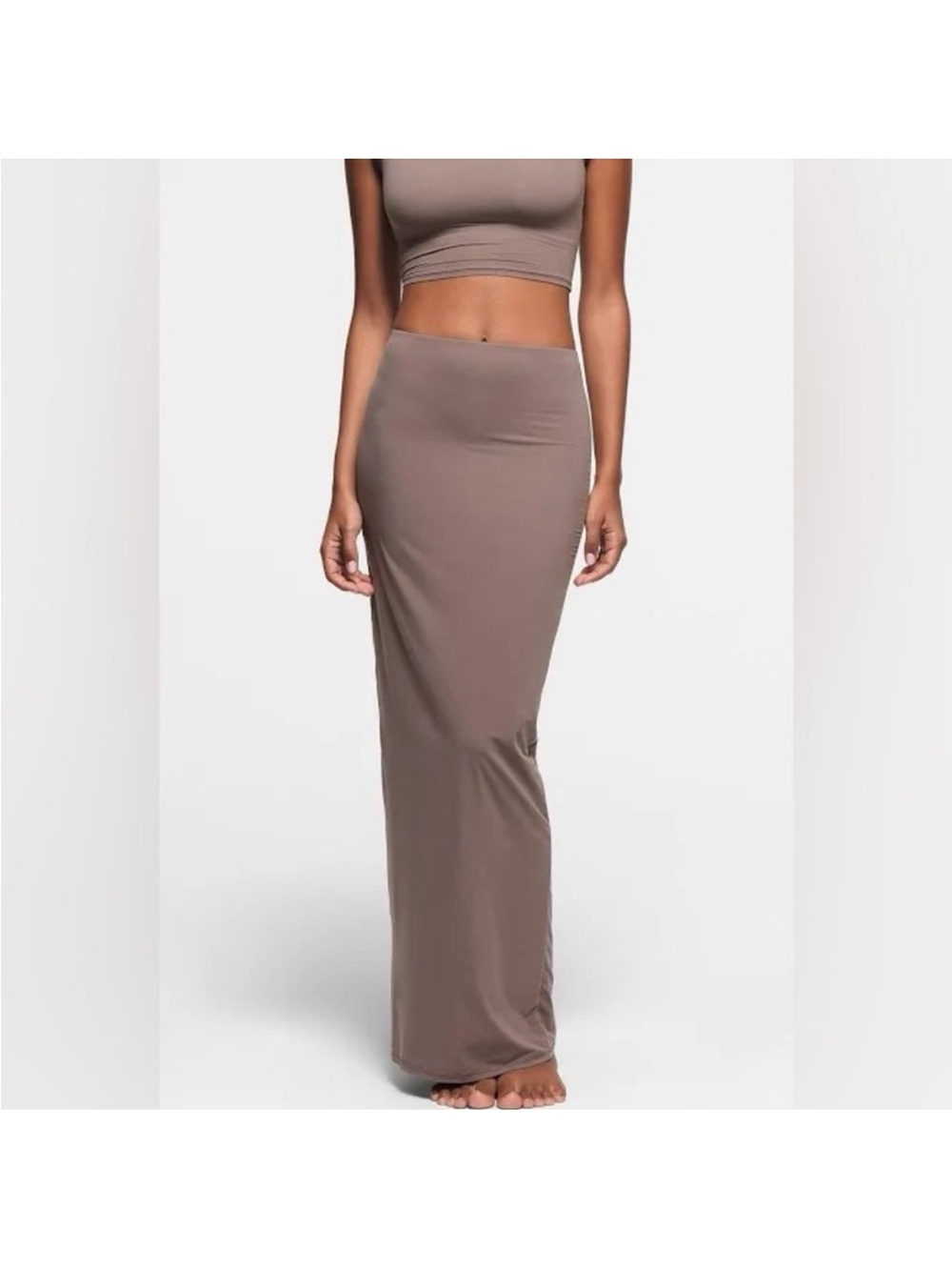 SKIMS Fits Everybody Maxi Skirt in Umber light brown S